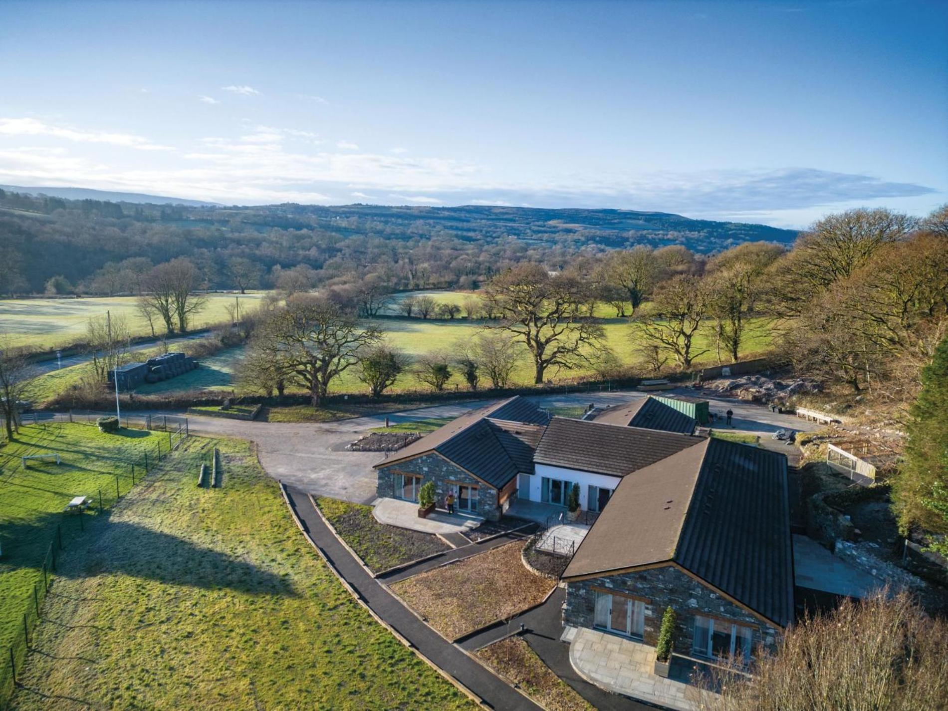 Suite 9 - Sleeping Giant Hotel - Pen Y Cae Inn Brecon Eksteriør billede