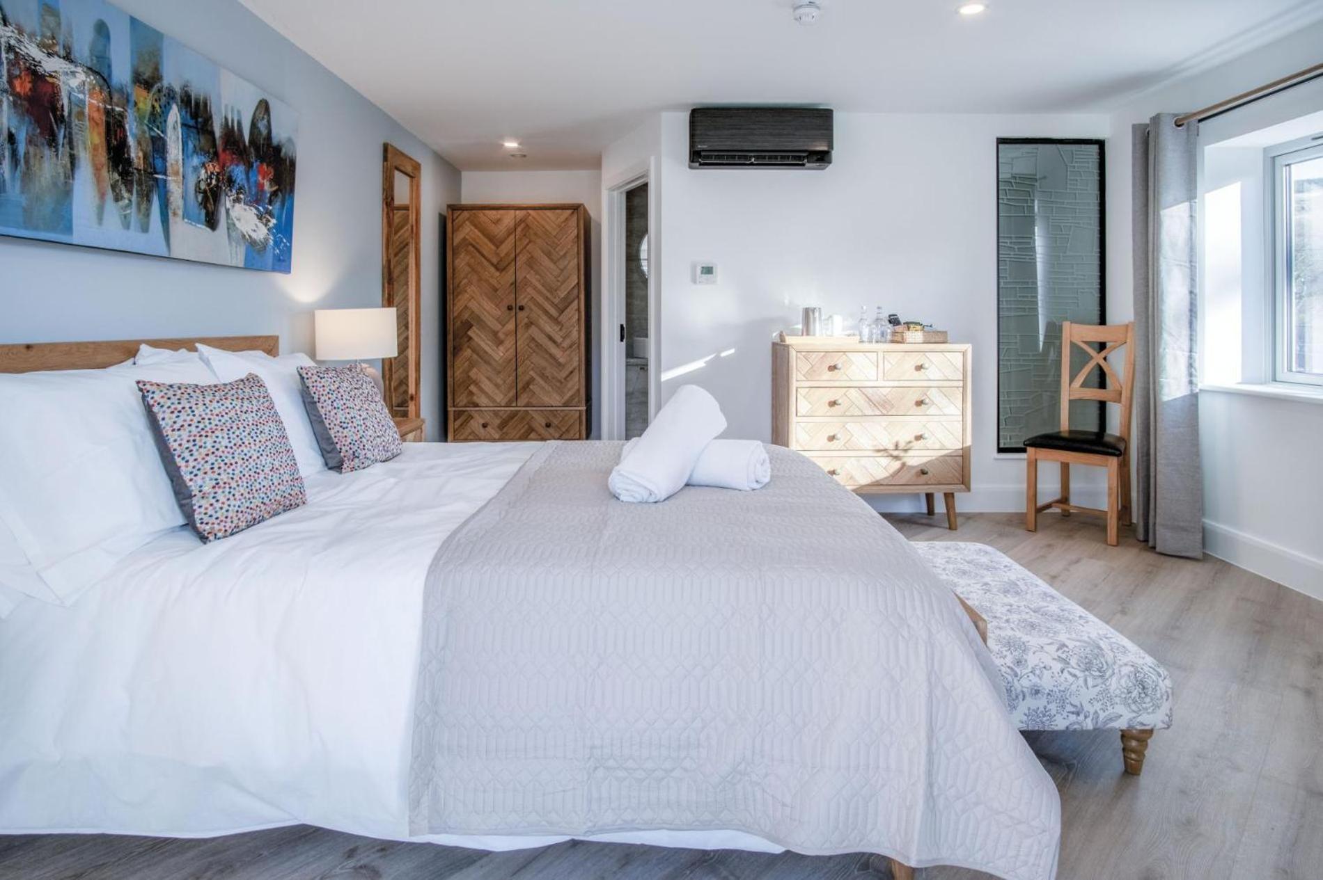 Suite 9 - Sleeping Giant Hotel - Pen Y Cae Inn Brecon Eksteriør billede